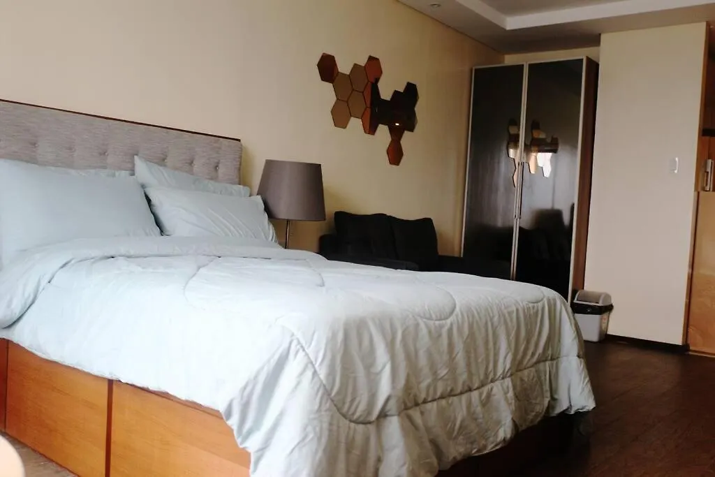 Elegant Studio Near Okada & Moa Jade Manila
